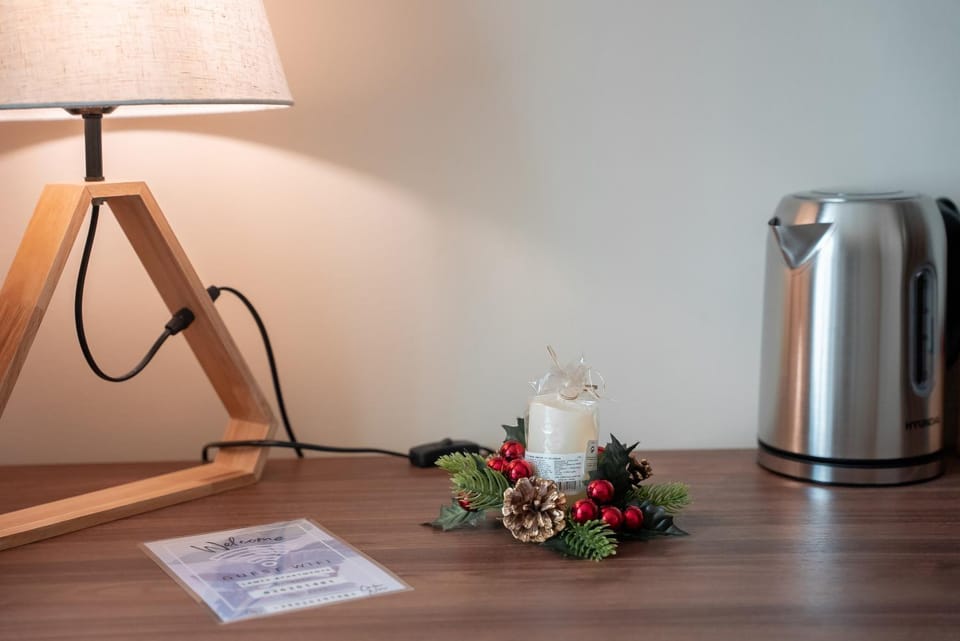 Coffee/tea facilities, minibar