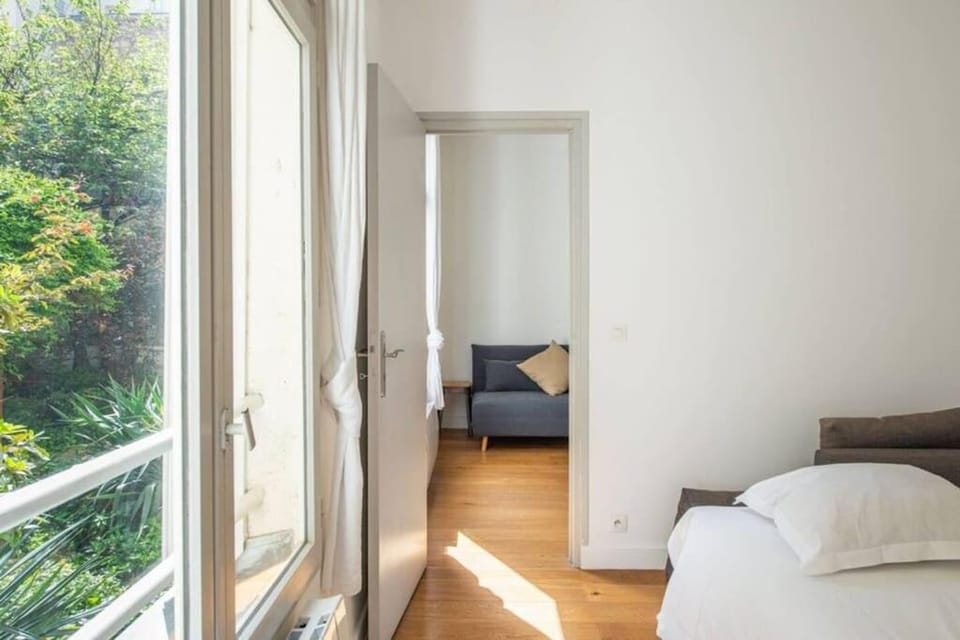 Appartement centre Levallois Proche Paris Apartment in Levallois-Perret