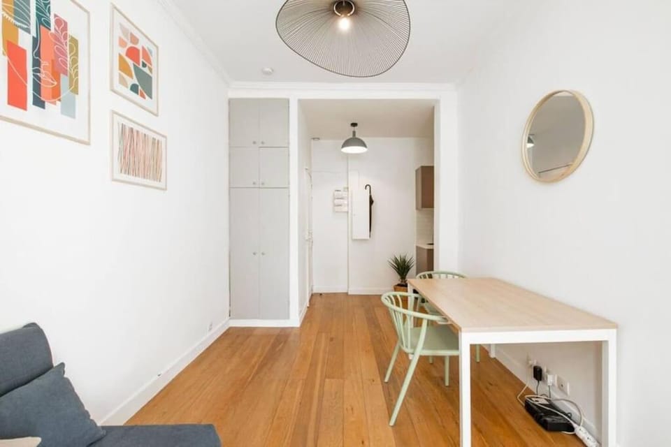 Appartement centre Levallois Proche Paris Apartment in Levallois-Perret