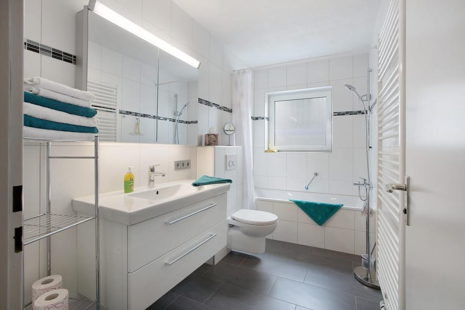 Bathroom, Living room