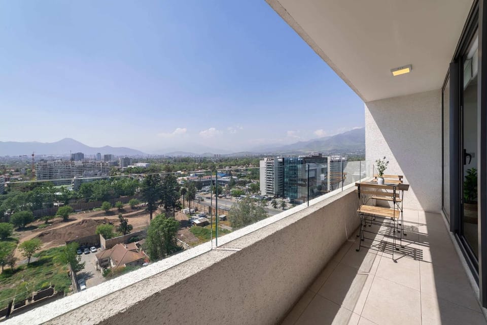 Encanto y comodidad en nuestro departamento Apartment in Las Condes