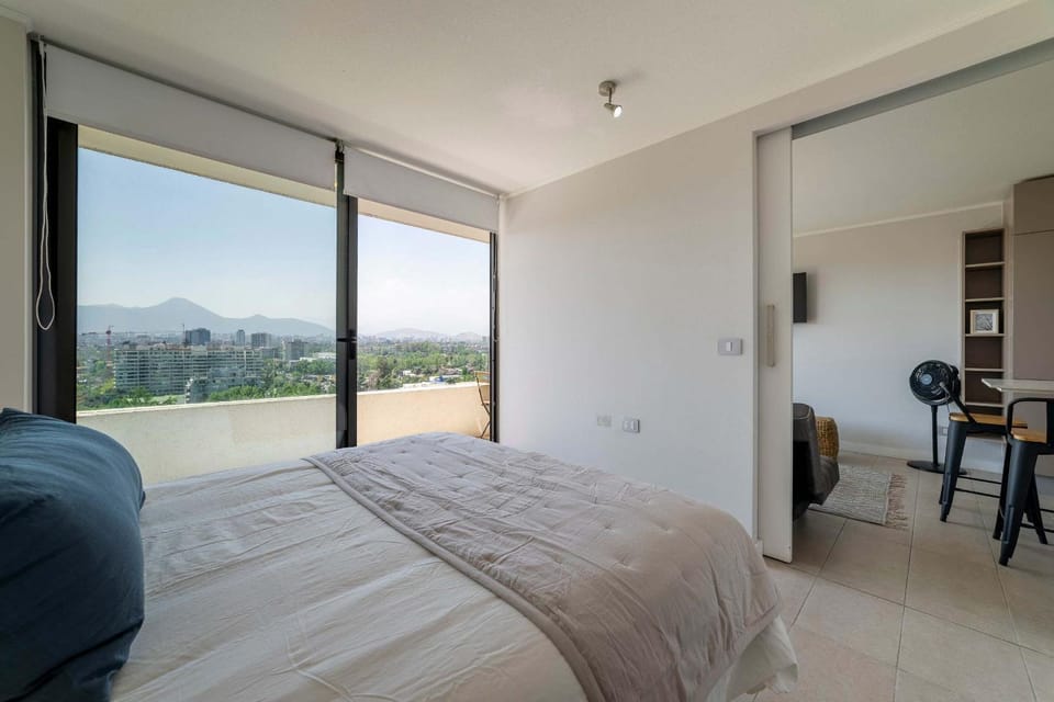Encanto y comodidad en nuestro departamento Apartment in Las Condes