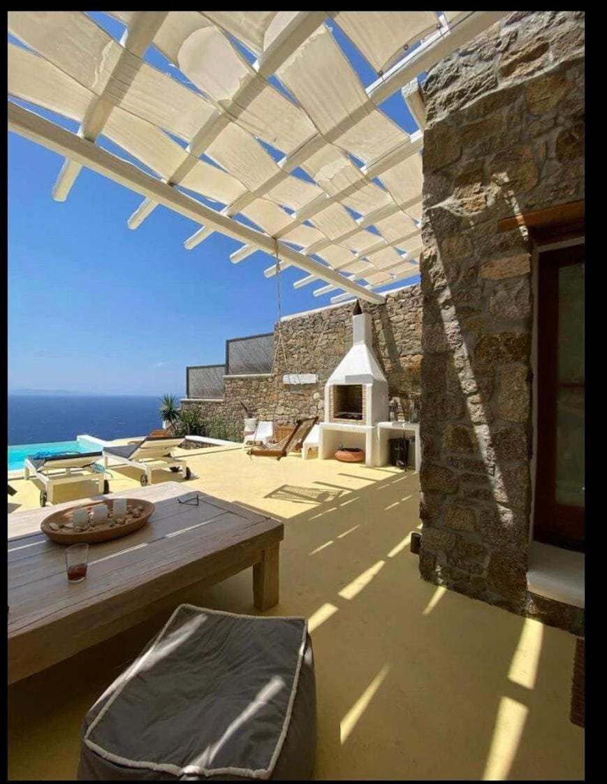 Luxury Villa With Pool and Sunset View! Villa in Mykonos, Mikonos 846 00, Greece