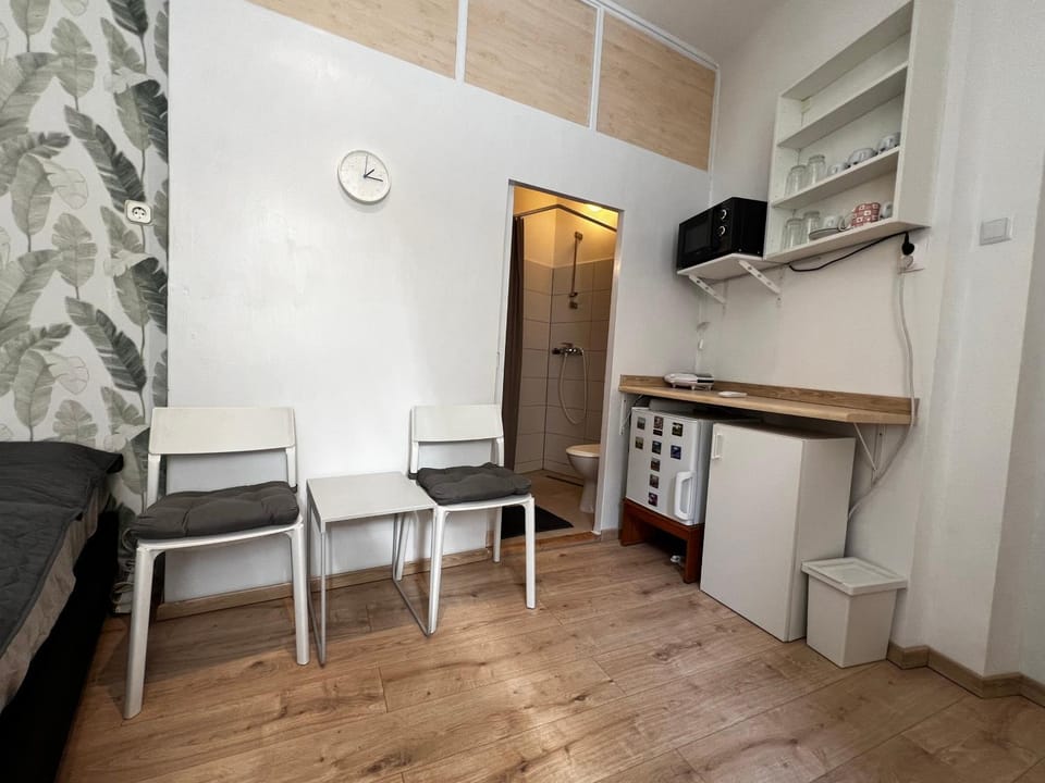 Bathroom, Kitchen or kitchenette