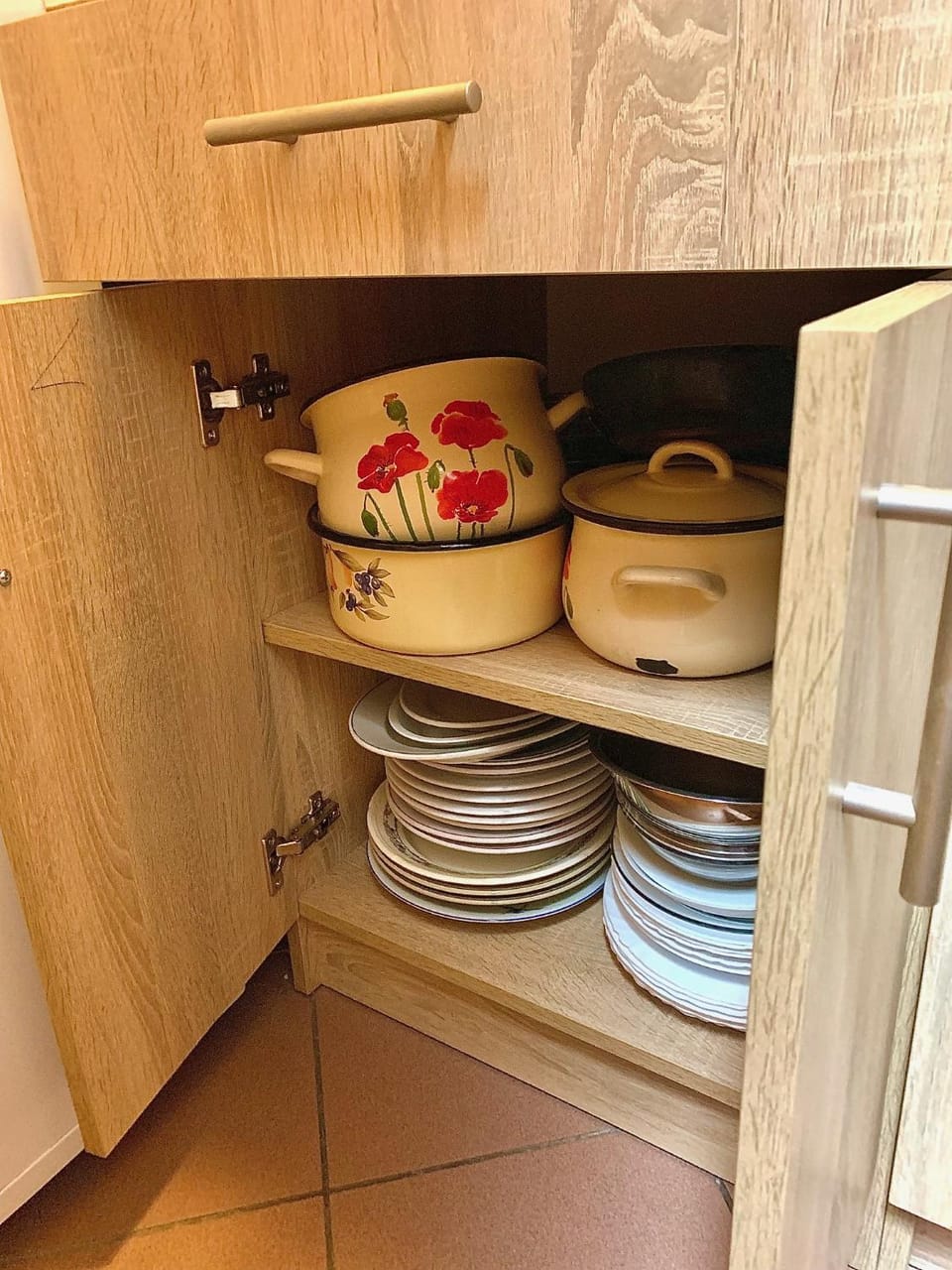 Kitchen or kitchenette, Kitchen or kitchenette