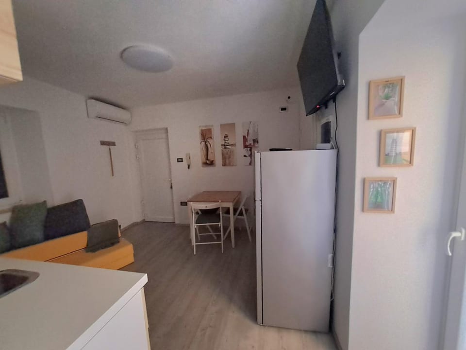 Dora Bella Isola Apartment in Slovenia