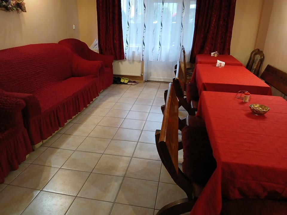 Casa Ana Transalpina Bed and Breakfast in Romania