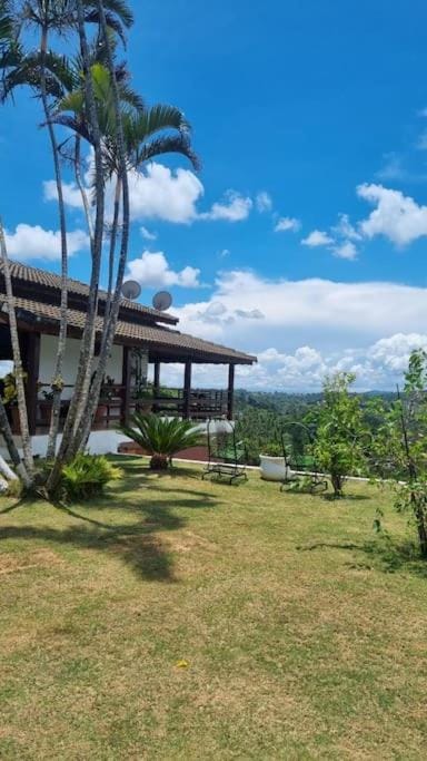 Chácara, próx a SP, com WI-FI e uma vista incrível House in State of São Paulo