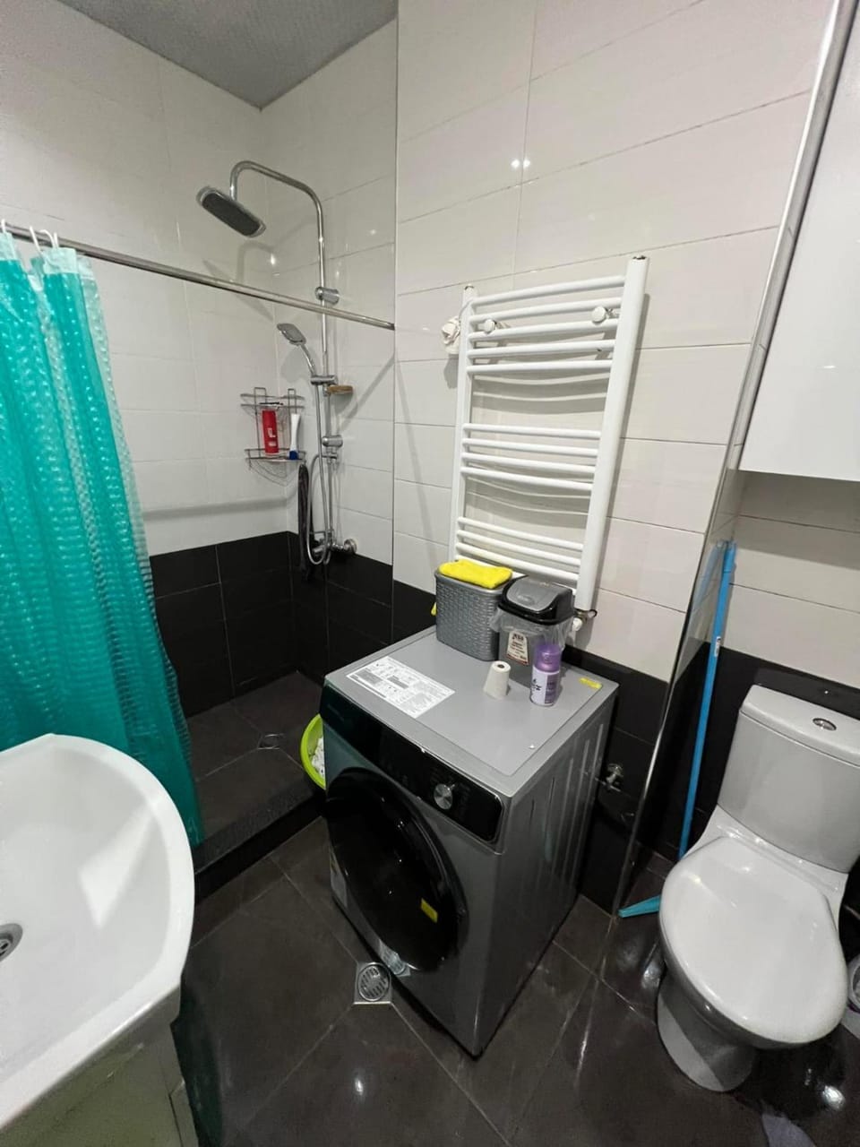 Shower, Toilet, Bathroom