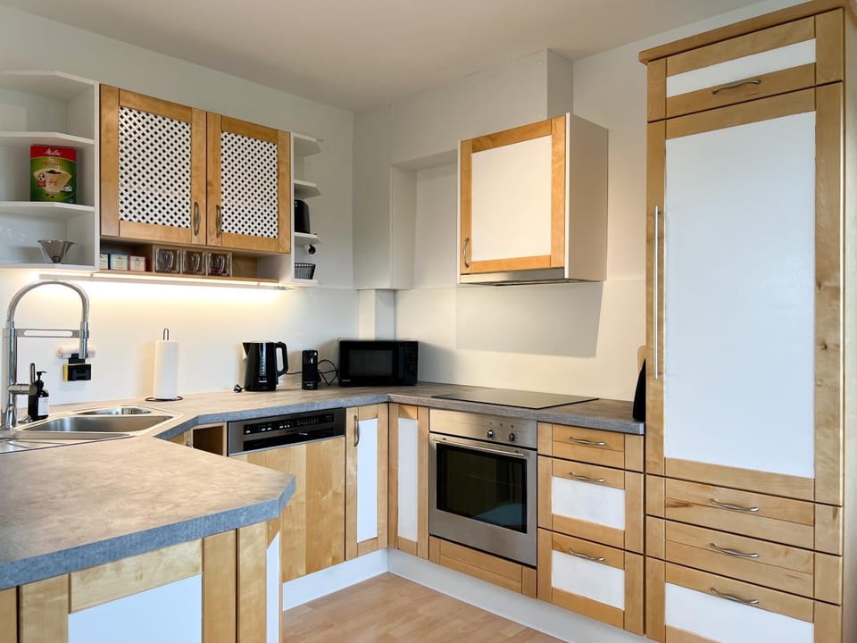 Coffee/tea facilities, Kitchen or kitchenette, dishwasher, oven, pet friendly, stove, toaster