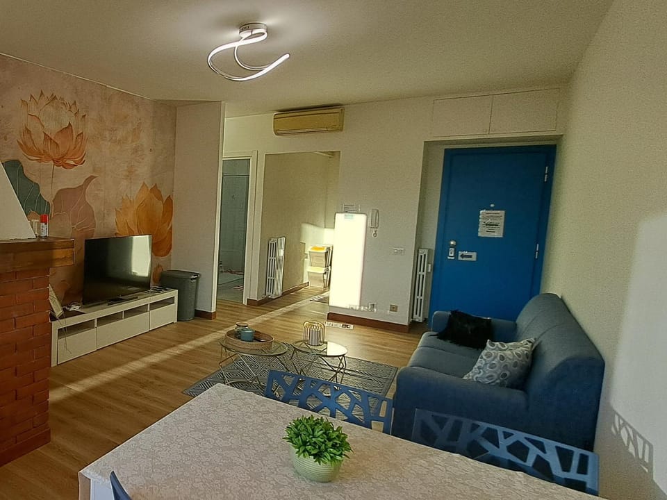 Blue Panorama del lago Perledo Apartment in Province of Lecco