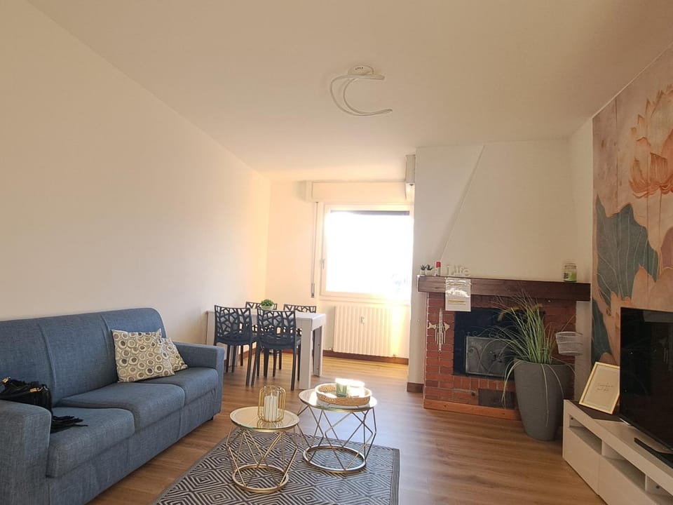 Blue Panorama del lago Perledo Apartment in Province of Lecco