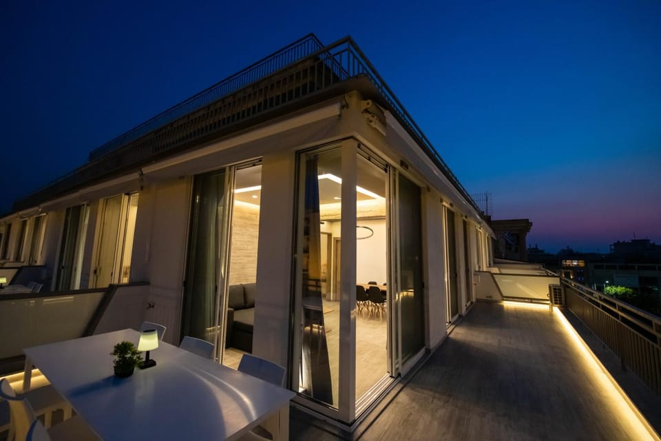 Night, View (from property/room), Balcony/Terrace