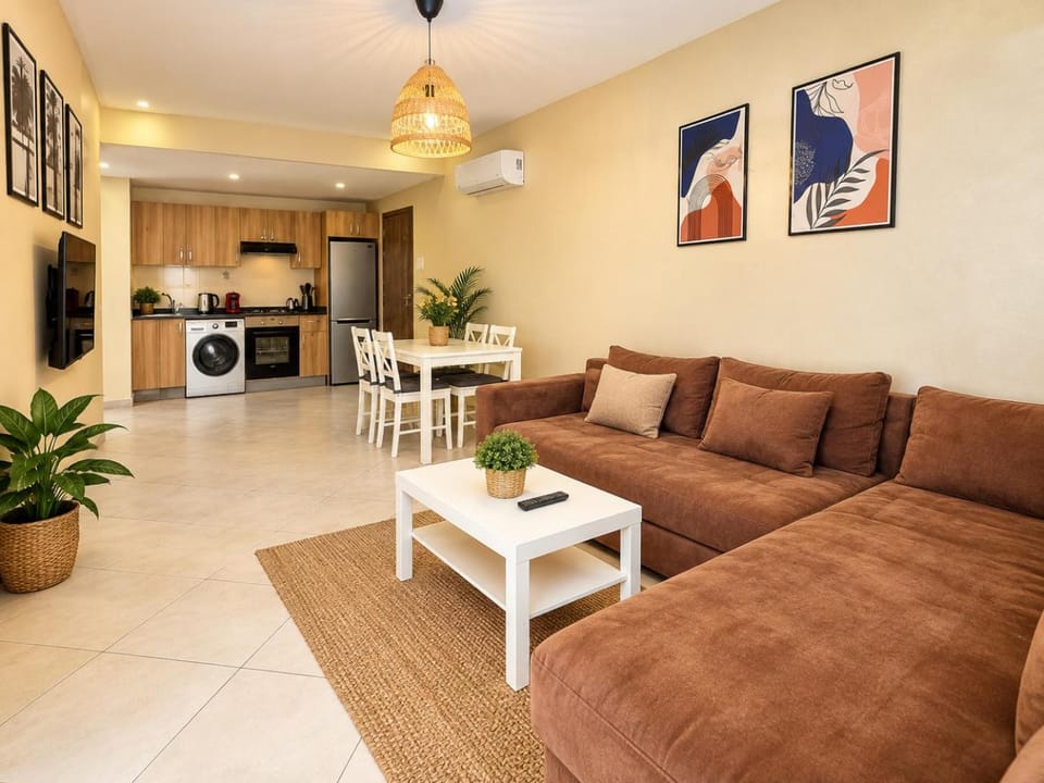 TV and multimedia, Kitchen or kitchenette, Living room, Seating area, Dining area, Beach, Family, Family, minibar, oven, washing machine, air conditioner