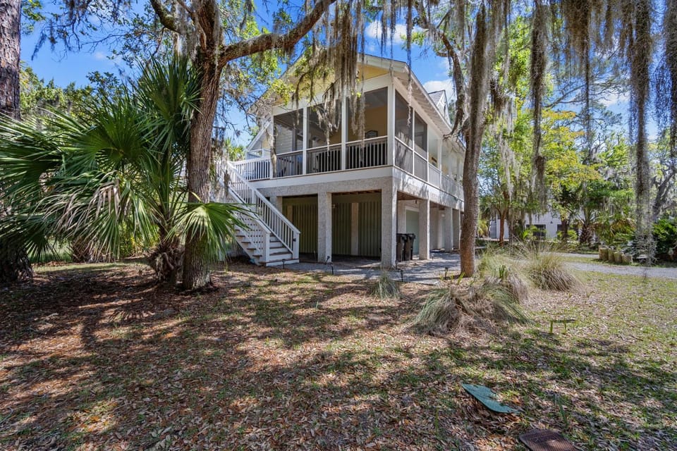 Property building, Garden