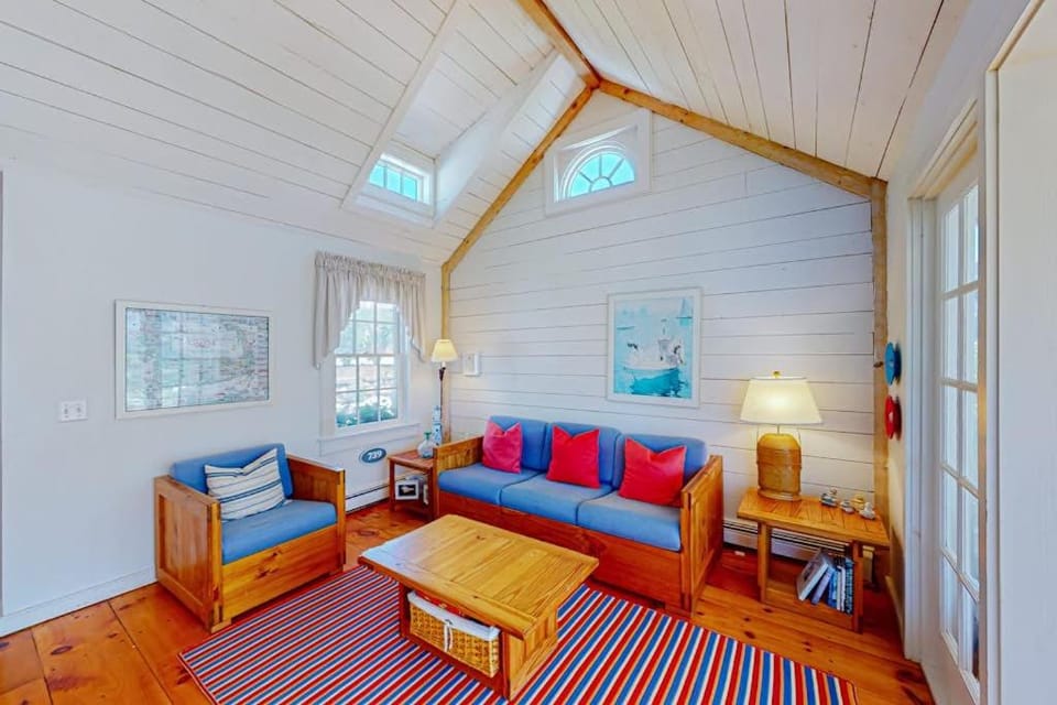 Maushop By The Sea House in New Seabury
