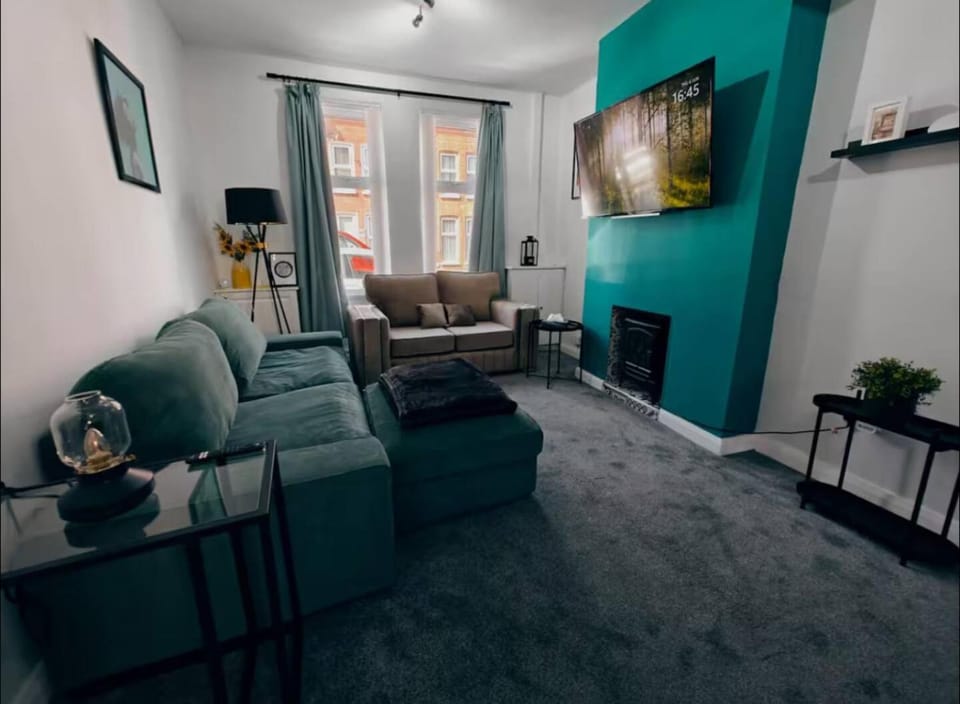 4BR comfy belfast stays Delaware House in Belfast