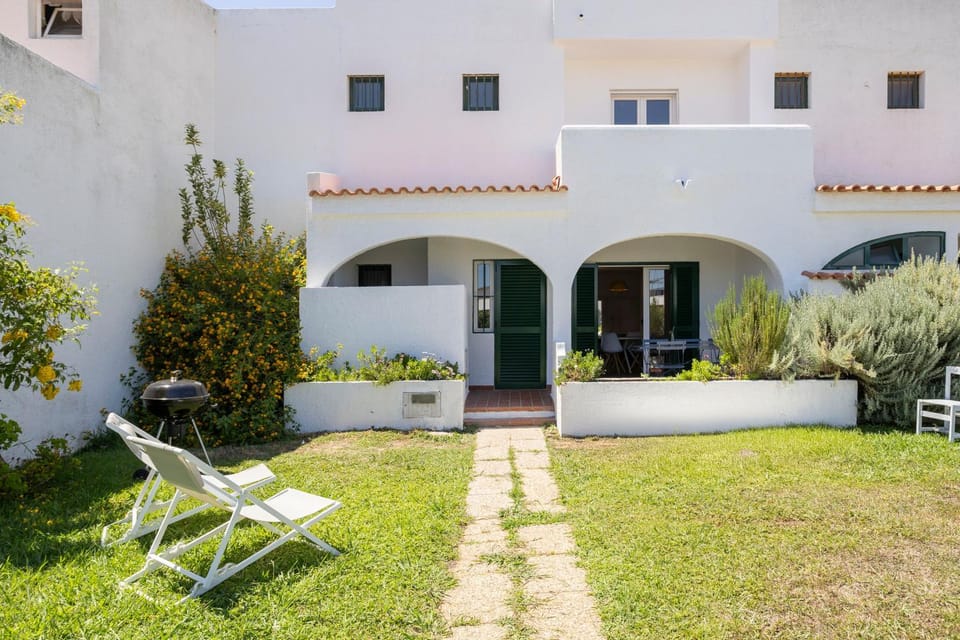 Property building, Garden