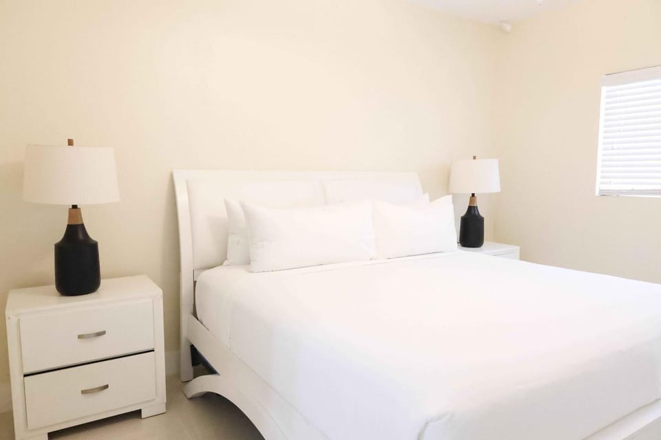 Silk Cotton Villas Campground/ 
RV Resort in Nassau