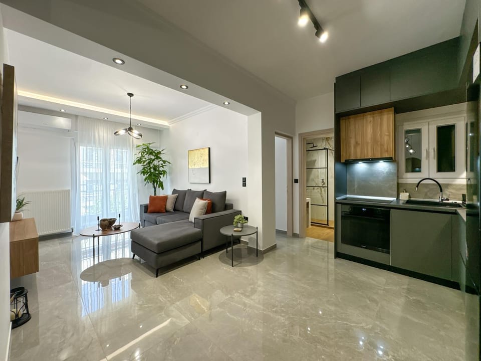 Kitchen or kitchenette, Living room, Seating area, oven, stove