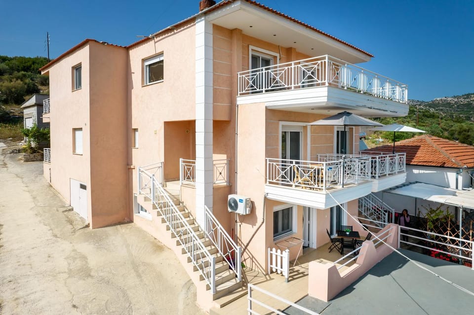 Property building, Balcony/Terrace