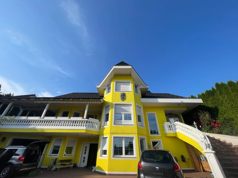 Apartments in elegant Villa am Red Bull Ring in Spielberg Villa in Spielberg