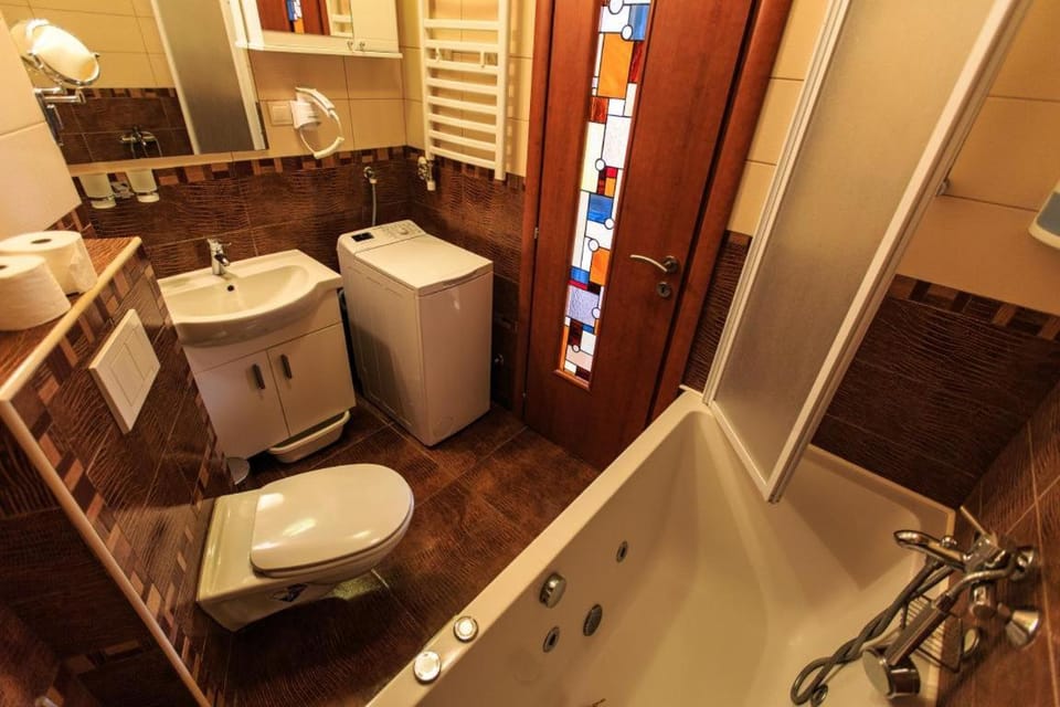 Toilet, Bathroom, Bath, towels