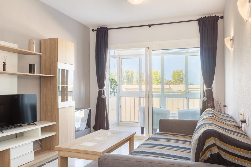 TV and multimedia, Balcony/Terrace, Living room, Seating area