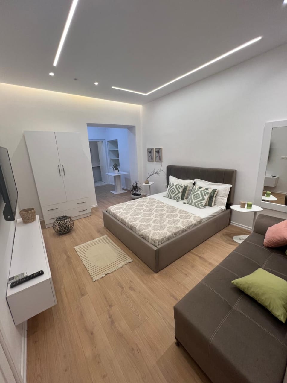 Living room, Bedroom