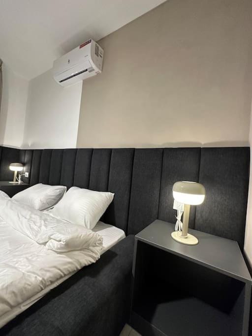 Stylish Luxe Apartment F-R 0003 Apartment in Africa