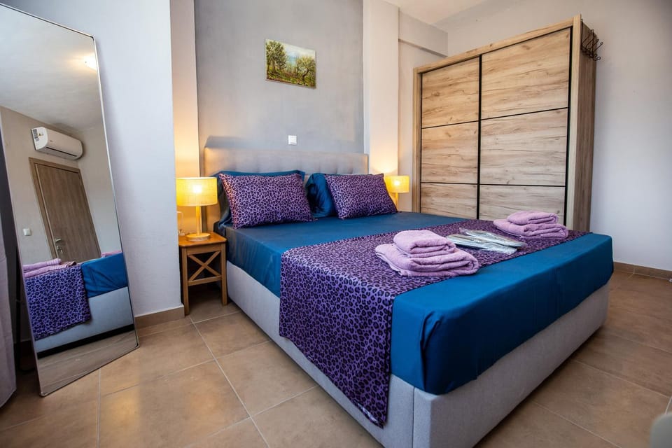 Bed, Bedroom, wardrobe