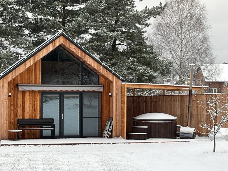 Property building, Winter