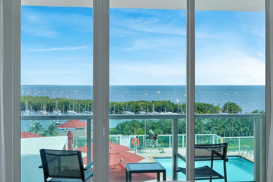 SF Amazing Pool and Sea View in the Grove Apartment hotel in Coconut Grove