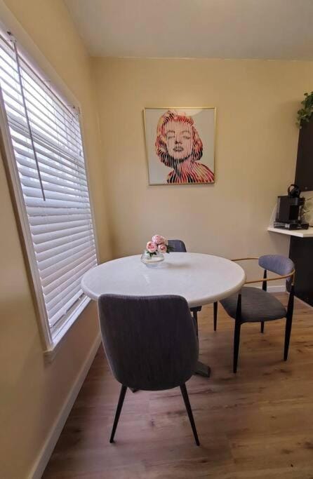 Audrey Studio Apartment in Ktown Apartment in San Fernando Valley