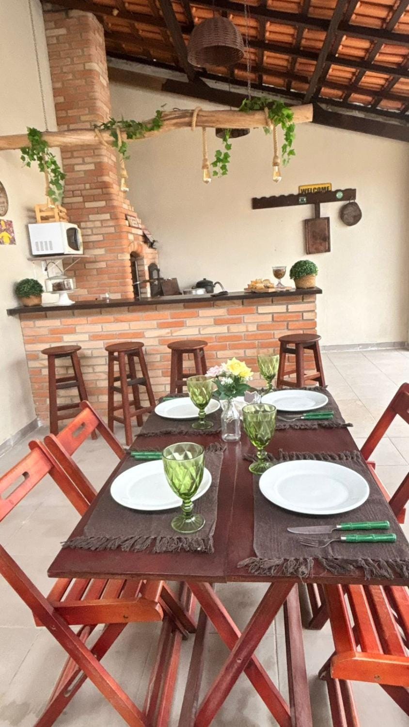 Seating area, Dining area
