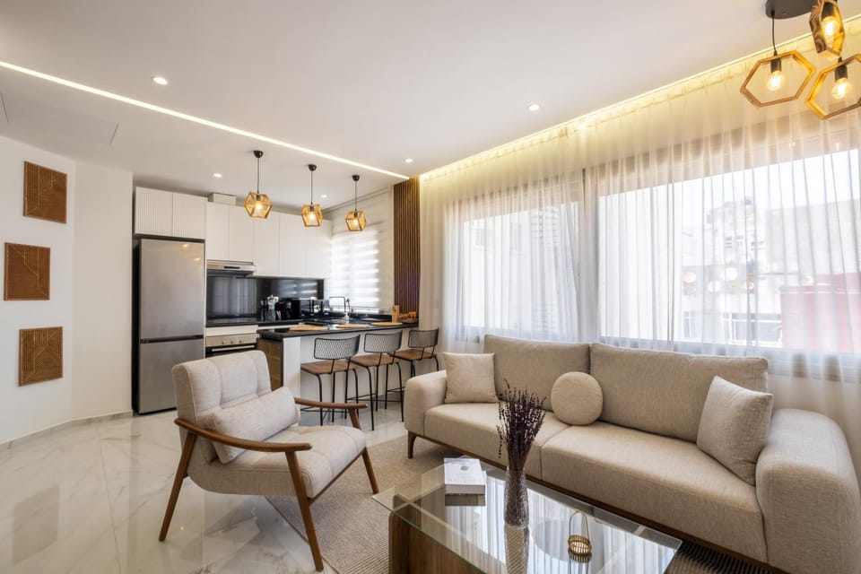 Kitchen or kitchenette, Living room, Seating area
