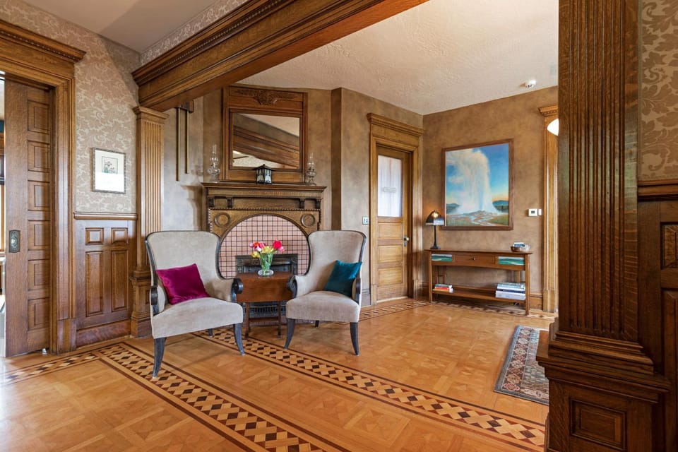 Communal lounge/ TV room, Seating area