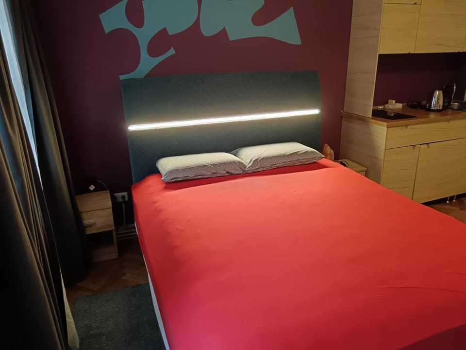 Bed, Bedroom