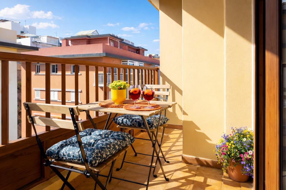 Day, View (from property/room), Balcony/Terrace, Living room