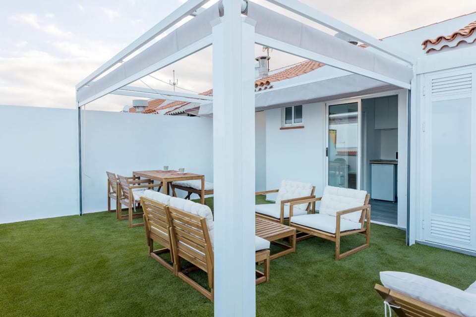Property building, Day, View (from property/room), Balcony/Terrace, Dining area