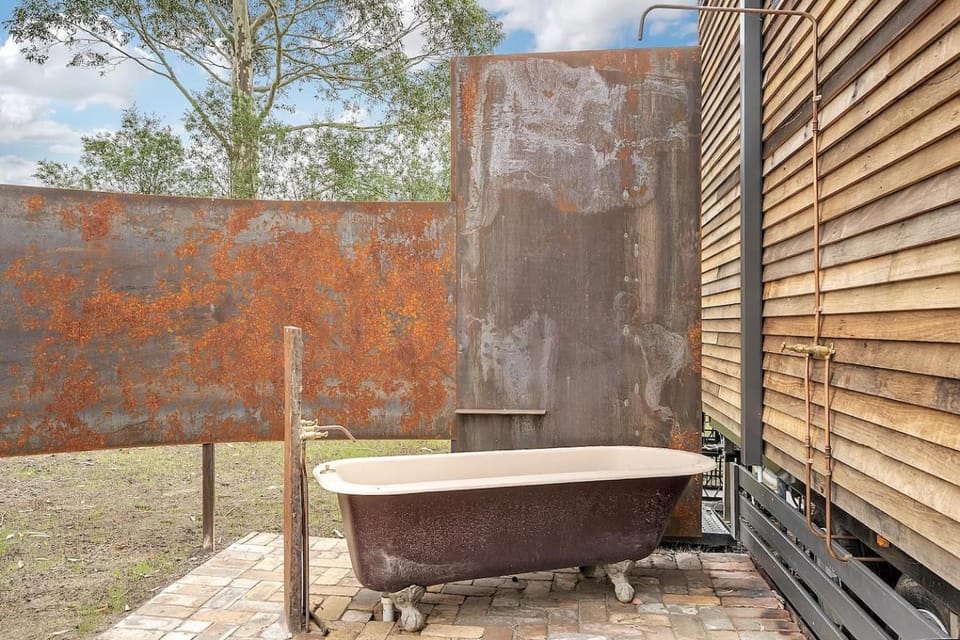 Banksia -Designer Tiny Home w Stunning Dam Views House in Barrengarry