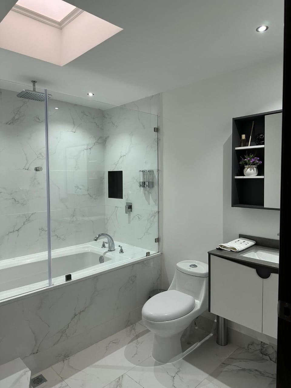 Bathroom, Bath