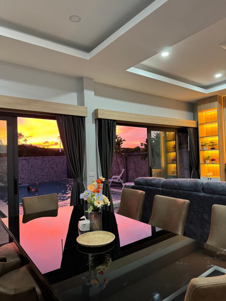Sun Ray Private Pool villa 3 bed Villa in Krabi Changwat