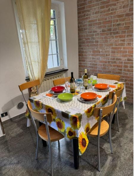 Casa dell'Acero rosso House in Sarzana