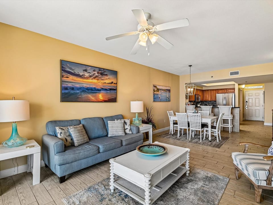 Living room, Seating area, Dining area, furniture, air conditioner
