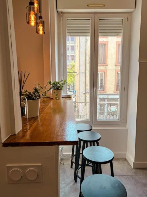 Le spacieux et confortable à 15min de la gare Apartment in Valence