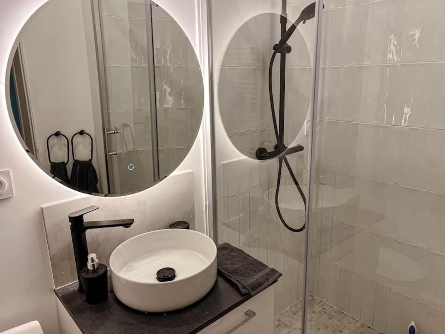 Le spacieux et confortable à 15min de la gare Apartment in Valence