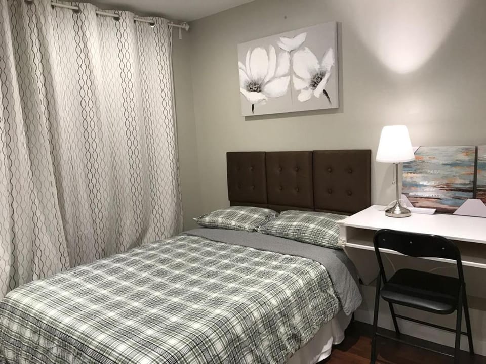 Vancouver Eve's Room Private Bath , Near YVR & Downtown & UBC Vacation rental in Vancouver