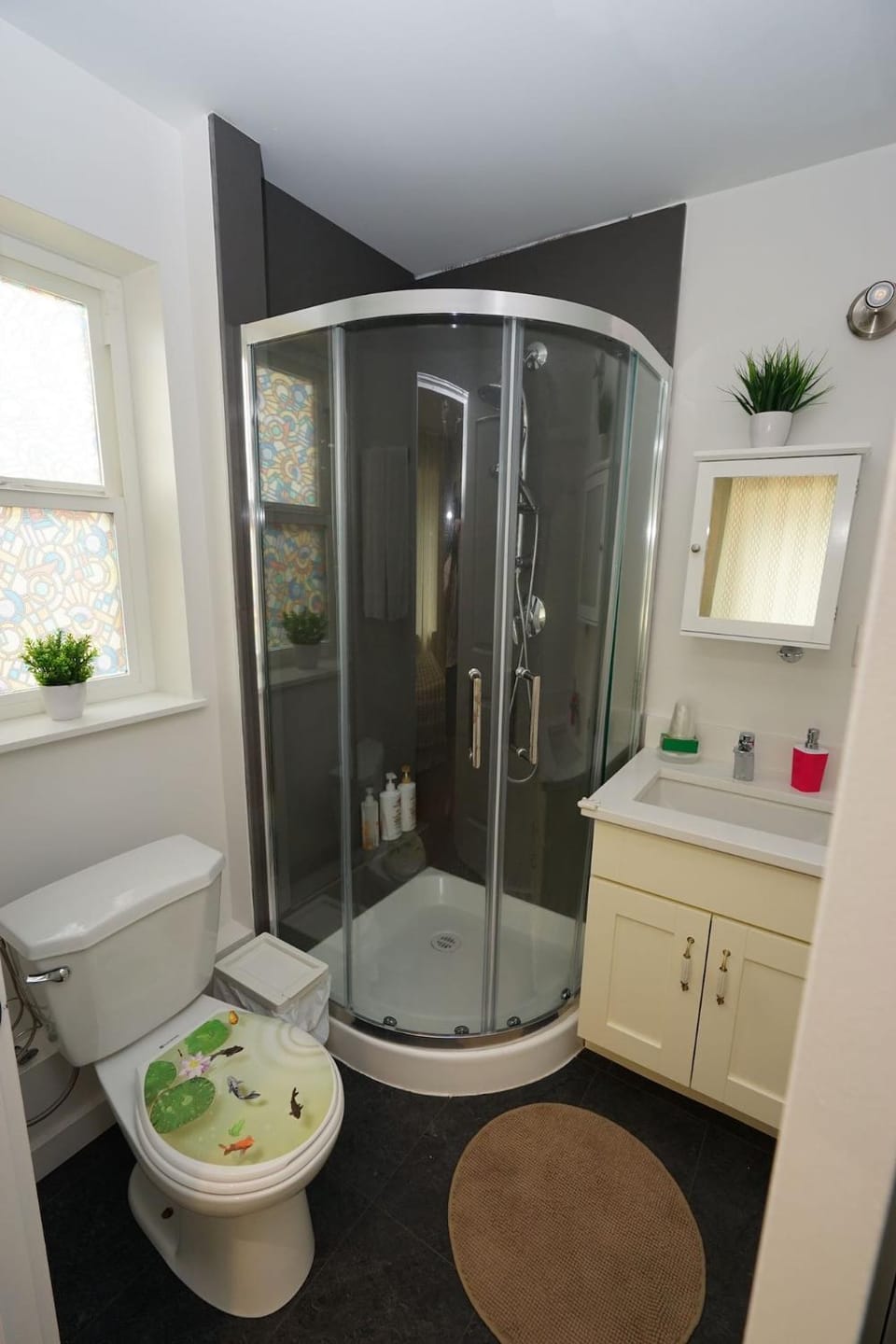 Vancouver Eve's Room Private Bath , Near YVR & Downtown & UBC Vacation rental in Vancouver