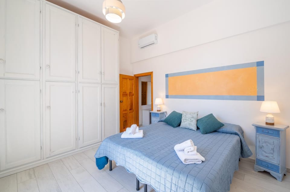 Piombino Apartments Casa De Amicis Apartment in Piombino